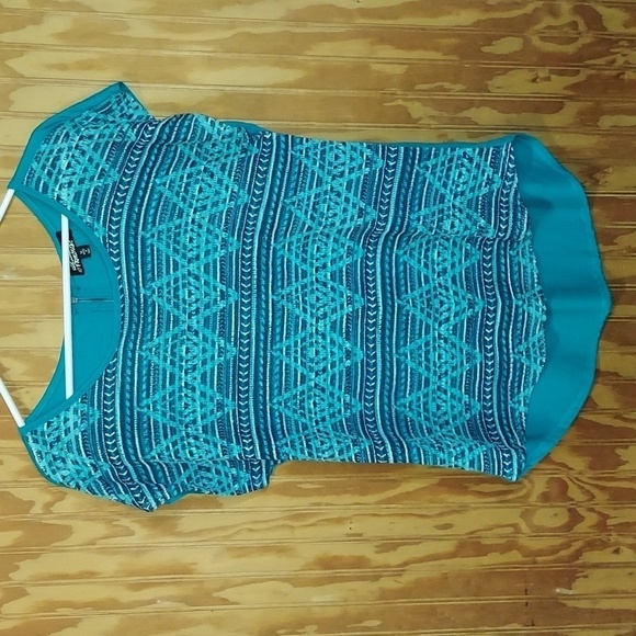 Absolutely Famous Tops - Absolutely Famous top